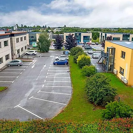 B&B Hotel Evreux 2*