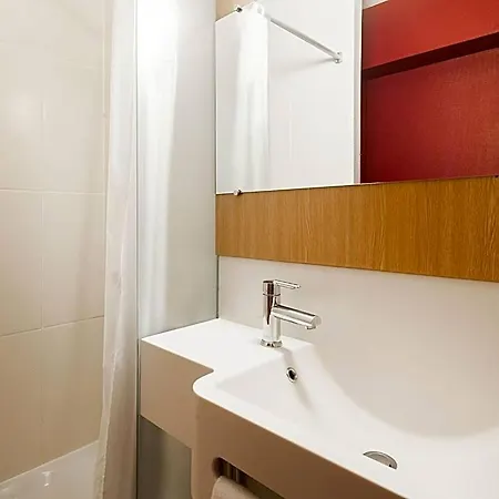 B&B Hotel Evreux Hotel 2*