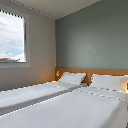 B&B Hotel Evreux Hotel